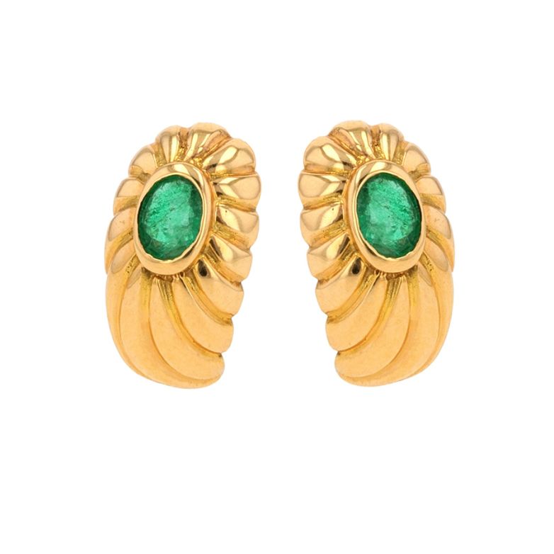 Acheter Boucle d'oreilles émeraudes 0.62 carat or jaune 4.33g Comme neuf - 750,00 € Boucle d'oreilles émeraudes 0.62 carat or jaune 4.33g Comme neuf - reconditionné disponible sur Gemme Les Bijoux
